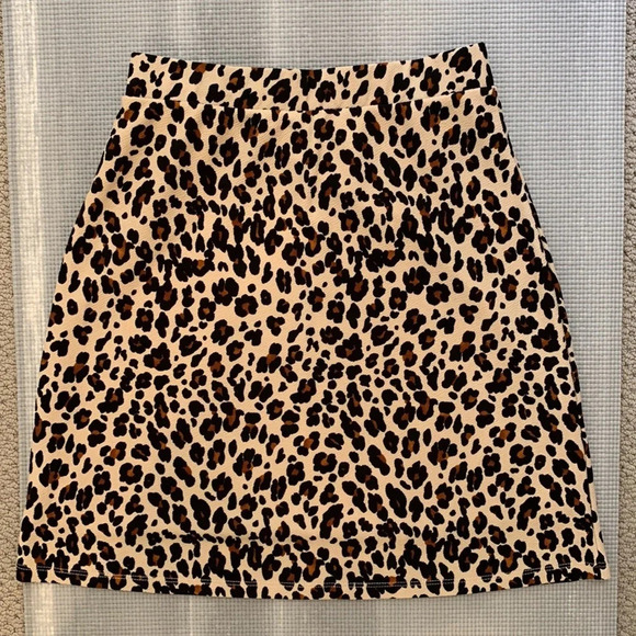Le Lis A-line Cheetah Print Skirt (Medium) - Picture 4 of 4